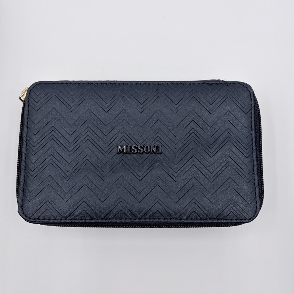 MISSONI x Delta Airlines Navy Blue Travel Case Amenity Toiletry Bag Empty